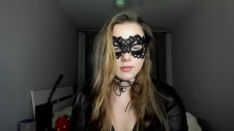 KATE online show from March 11, 6:00 pm