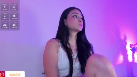 kateryn_bale online show from March 30, 8:53 pm