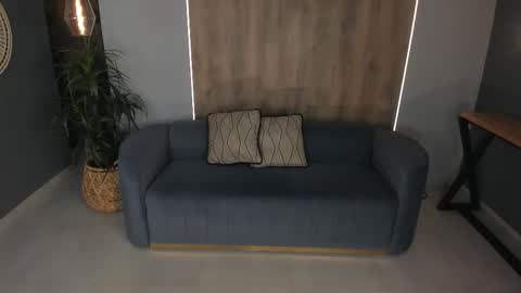 K A T E  online show from February 15, 8:02 am