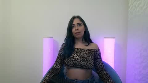 Katherine online show from May 6, 9:43 pm