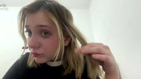 Jessie online show from June 4, 3:18 pm