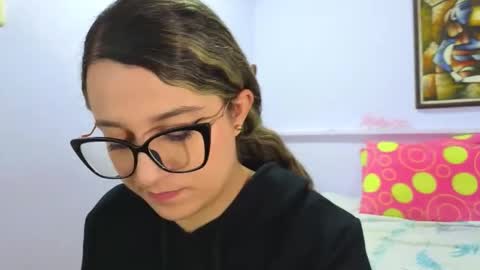 Khaterine online show from December 3, 12:39 pm