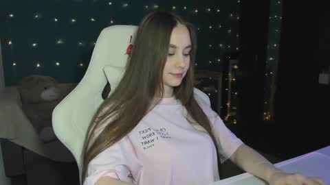 Katie online show from December 3, 10:45 pm