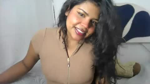 Katiuska online show from July 22, 3:25 pm