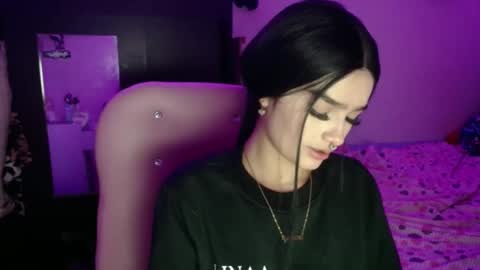 Snapshot of katleen_v chatting on December 3, 3:26 am Katleen. online show from December 3, 3:26 am