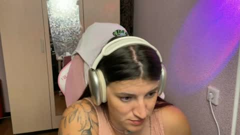   naked in pvt show 100 tk online show from June 16, 10:03 pm