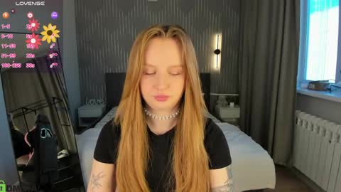 Katrina Bail online show from March 30, 1:06 am