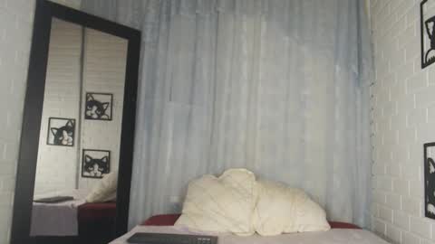 kattia online show from February 19, 12:35 am