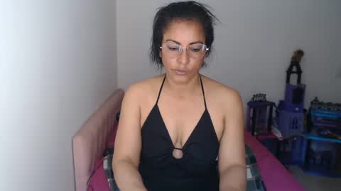 KattleyaGrey online show from July 25, 2:48 pm