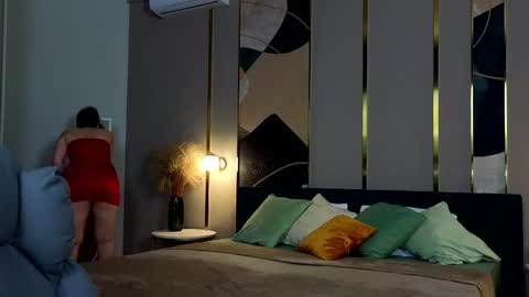 Goddess Katy            VACATION  online show from October 3, 1:15 am