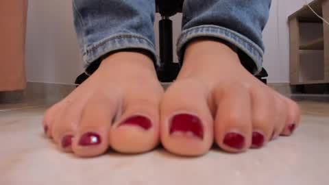 Katty online show from April 8, 8:45 pm