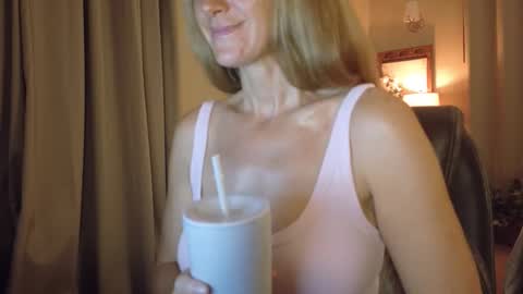 Katy online show from March 28, 1:18 am