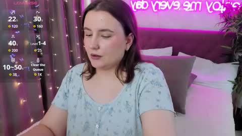 Kate online show from February 15, 7:51 am