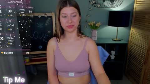 katymeaw online show from February 3, 2:53 am