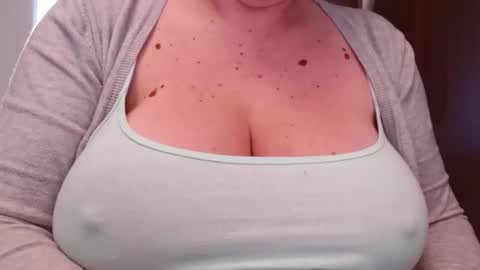 Katy online show from December 18, 9:15 am