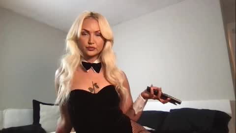 Katy online show from October 27, 6:08 pm