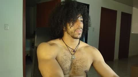 Snapshot of kaurilop chatting on December 4, 2:47 am Kauri Lop online show from December 4, 2:47 am