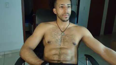 Snapshot of kaurilop chatting on February 18, 2:05 am Kauri Lop online show from February 18, 2:05 am