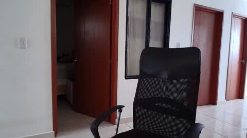 Snapshot of kaurilop chatting on December 30, 5:12 pm Kauri Lop online show from December 30, 5:12 pm