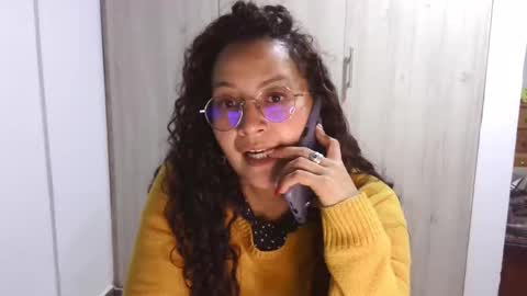  Khawit  online show from March 7, 11:05 pm