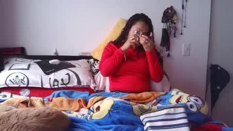  Khawit  online show from March 8, 8:57 pm