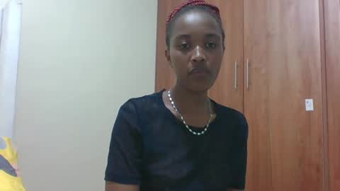 kaylar online show from February 23, 10:06 am