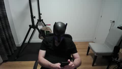 Neon online show from March 20, 6:02 pm