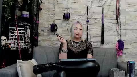 Miss Kazia online show from May 7, 1:34 am