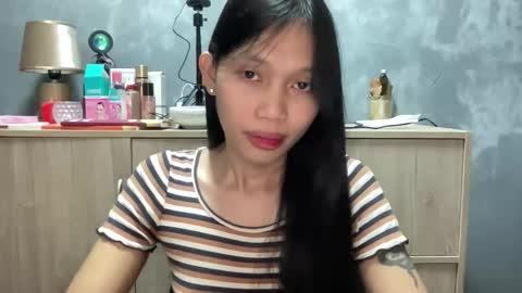 Its me Cora online show from November 11, 5:42 am