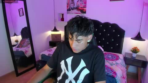 Keevin online show from March 12, 3:18 pm