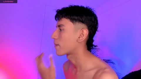 Alejandro Gonzalez online show from December 5, 3:28 am