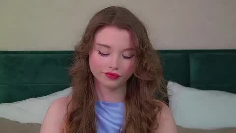 Keira online show from April 24, 6:32 pm