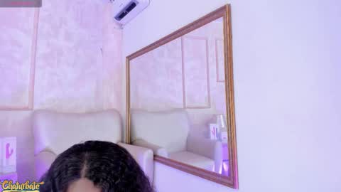 keirahartz online show from November 12, 4:15 am