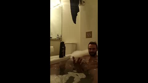 clyde online show from December 16, 8:42 am