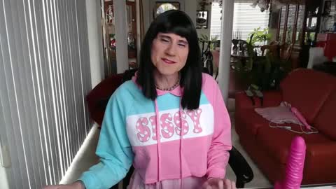 kellyanne Lynn but please call me fucktoy online show from February 15, 6:44 pm