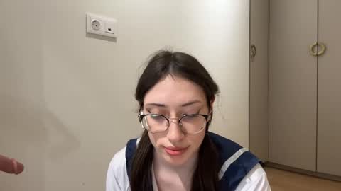 Kelly online show from January 12, 6:04 pm