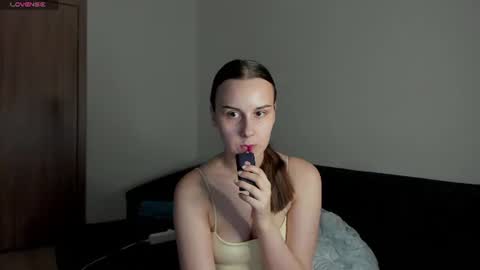 Im Kelly online show from June 28, 8:27 pm