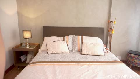 Kelly online show from February 2, 3:52 pm