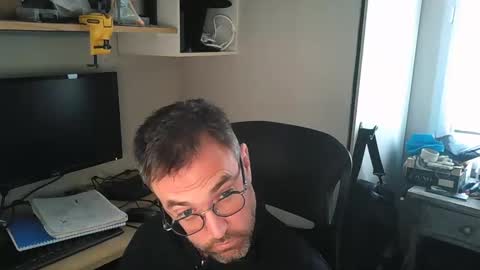 kelvin06133 online show from February 9, 3:23 pm