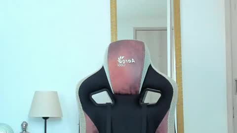 ken_mailik online show from April 16, 10:37 am