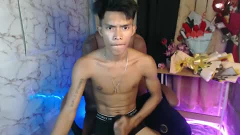 ken_minjun online show from March 9, 10:42 am