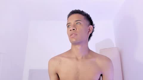 Julian Rivera   online show from November 28, 5:09 pm