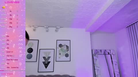 Kendall Jenner online show from January 10, 11:00 am