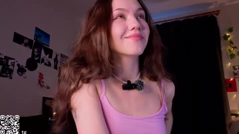 Kendal online show from March 1, 2:05 am