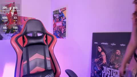 Kendall online show from February 16, 1:15 am