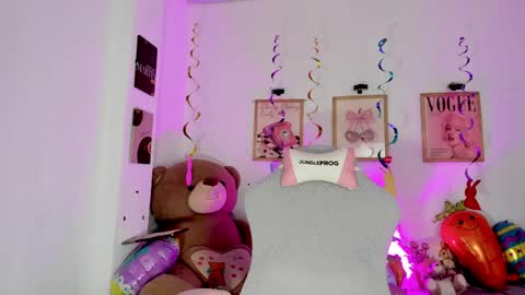 KendallHoule online show from March 30, 6:46 am