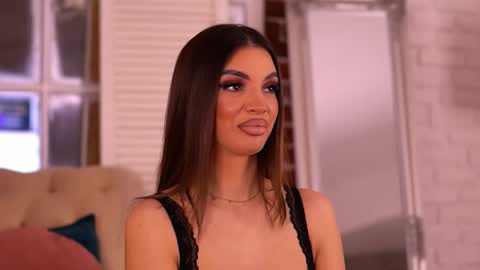 Kendal online show from December 22, 9:43 pm