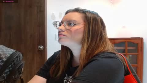 kendall online show from December 30, 4:20 am