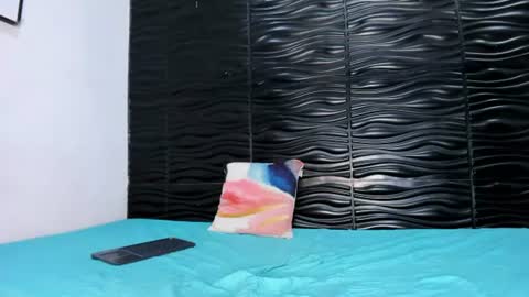 kendra_di_marco online show from August 9, 11:48 am
