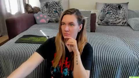 Kendra online show from April 22, 2:52 am